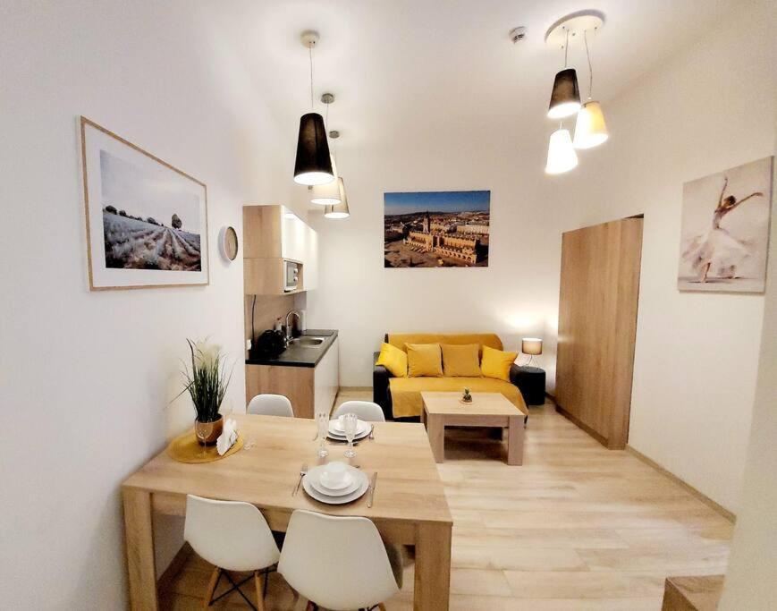 Golden Apartment Bosacka Krakow Old Town 2 Rooms Dış mekan fotoğraf